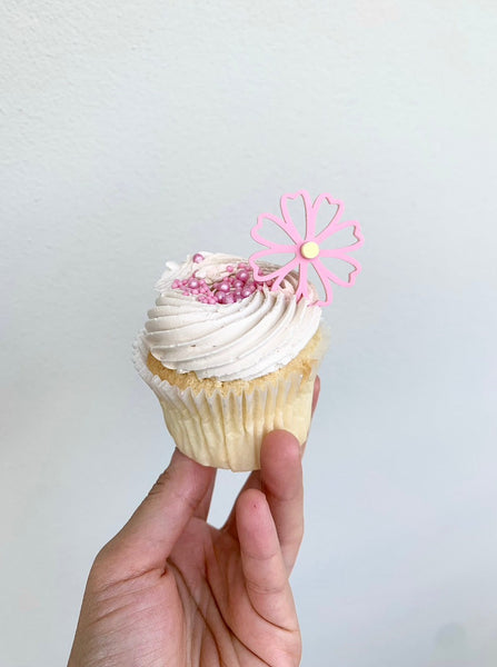 Pastel Daisy Illustration Cupcake Plaque Charm